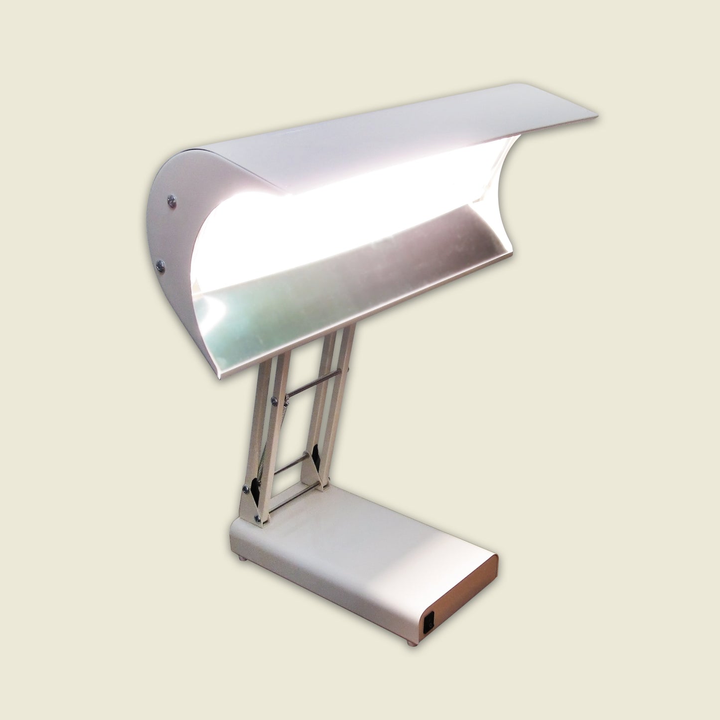 SADelite Light Therapy Desk Lamp